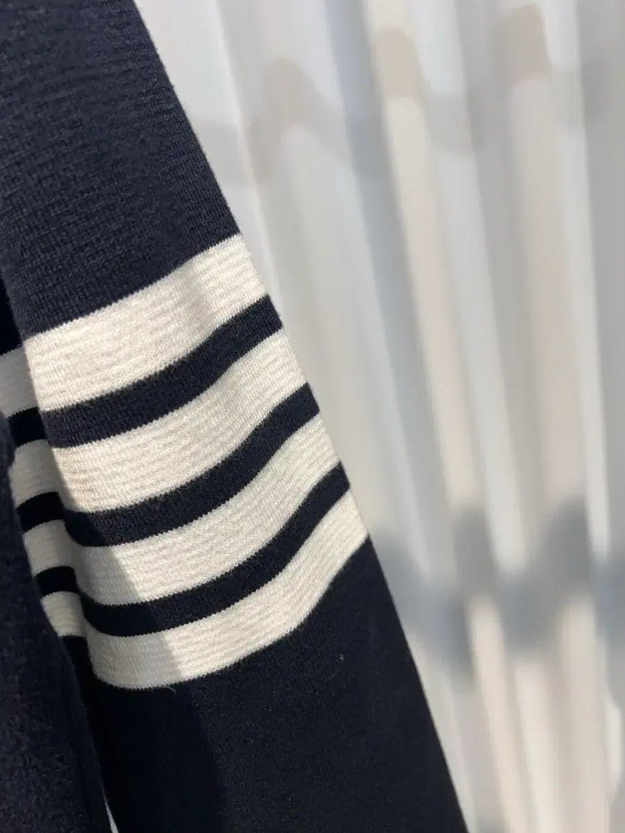 2 3回着用 トム ブラウン 四本サイドライン ミラノステッチ カーディガン ネイビー ゴールド