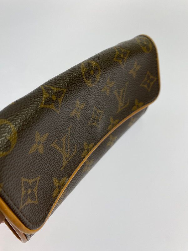 ヴィトン モノグラム