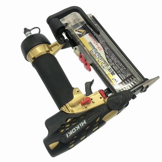 高圧仕上釘打ち機