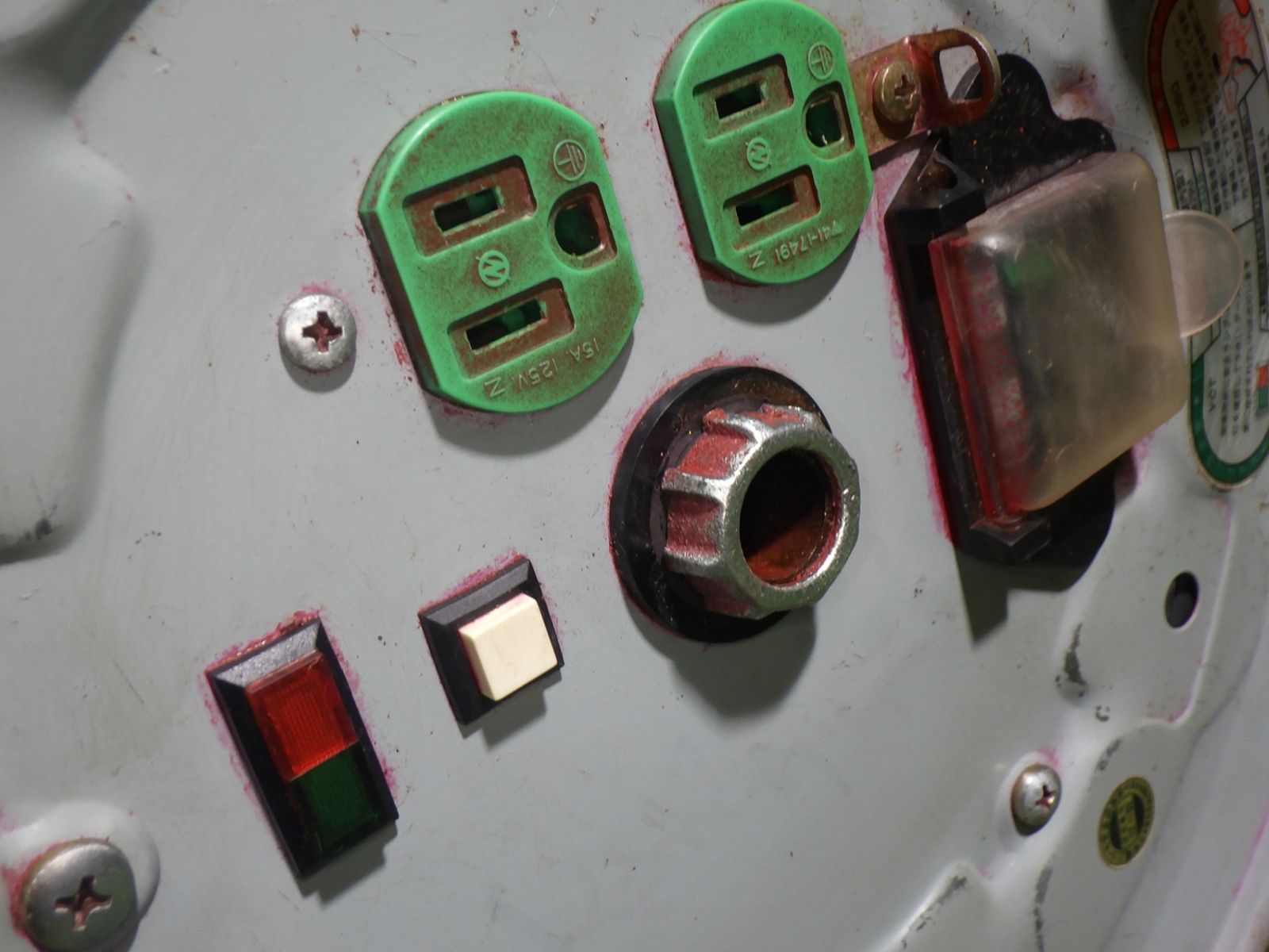 日動 電工ドラム びっくリール 100 V アース漏電しゃ断器付 30 m 使用感強い 品