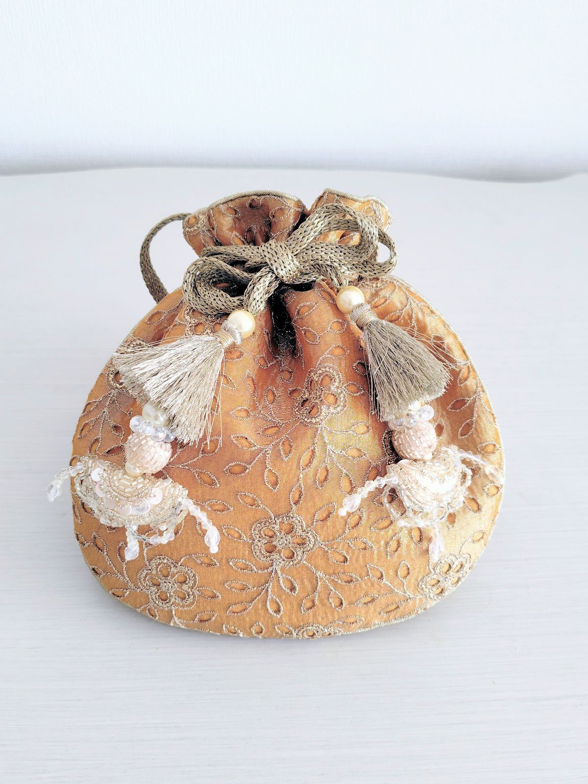 刺繍巾着バッグ Tarang マスタードイエロー パーティーバッグ フォーマルバッグ 結婚式 ミニバッグ 着物バッグ インド刺繍 ポトリ