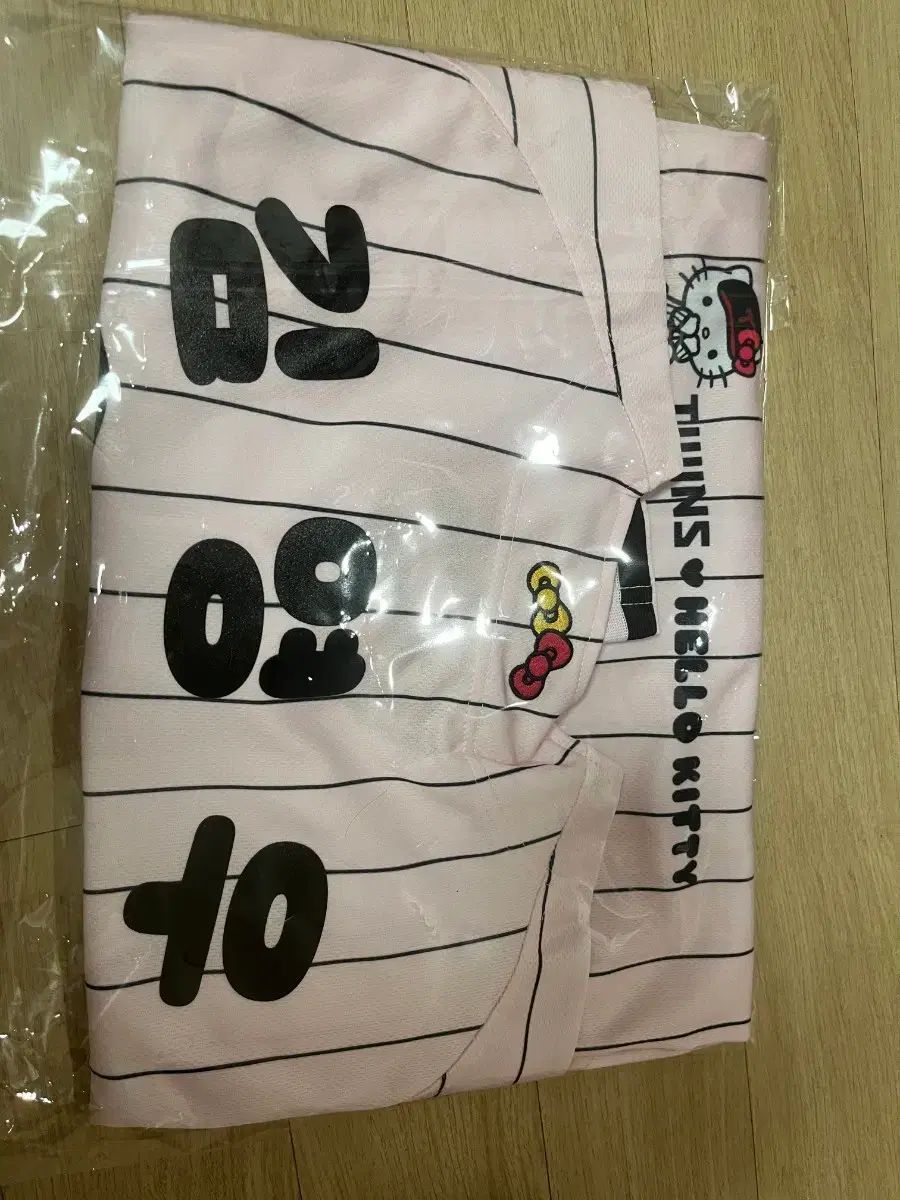 LGツインズ lgtwins キム ヨンウ ハローキティ 95