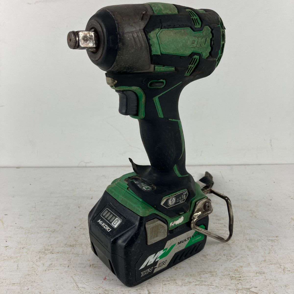 ЗЗHiKOKI ハイコーキ 36 v 12.7 mm インパクトレンチ バッテリーx 2 充電器 ケース付 WR DC グリーン