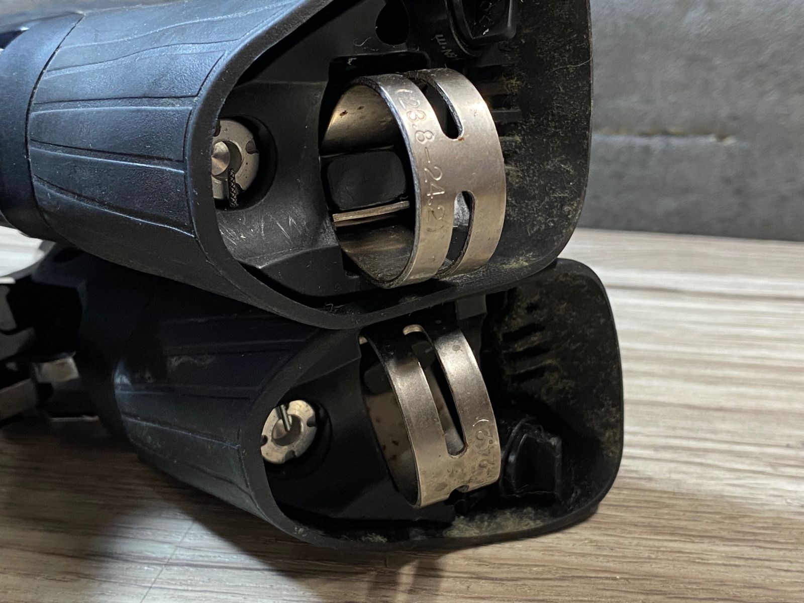 JP473 シマノ SHIMANO 105 ST-R7025 STIレバー 2x11S 油圧 DISC ※左