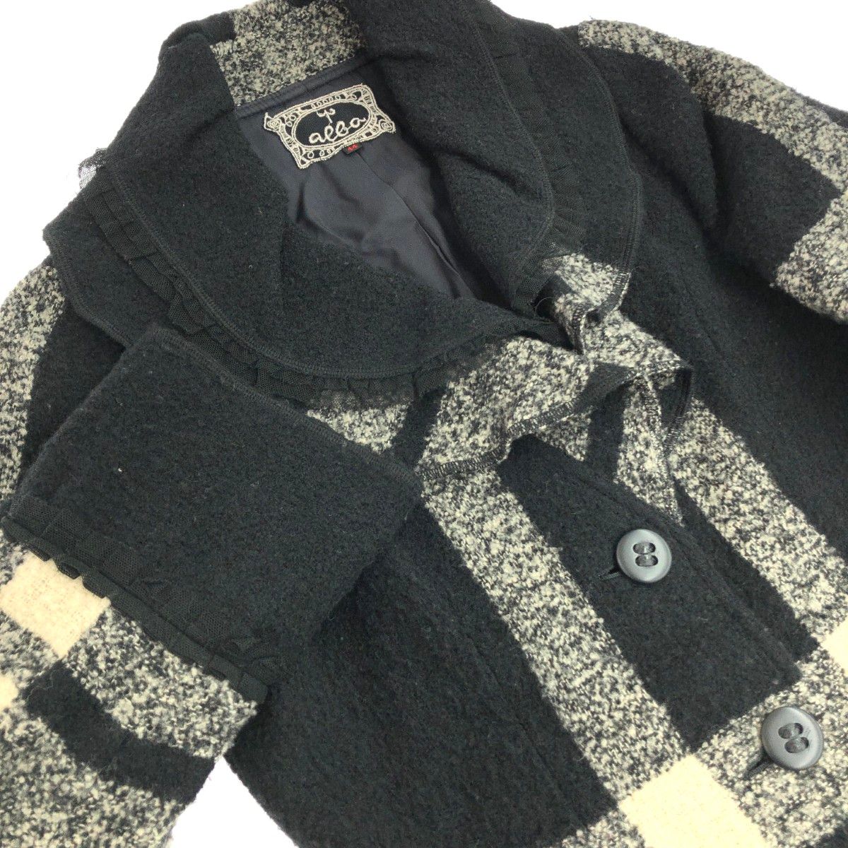 美品 大きいサイズ インポートロッサ フリルロングコート【44】 LL ブラック 美品 大きいサイズ インポートロッサ フリルロングコート【44】 LL