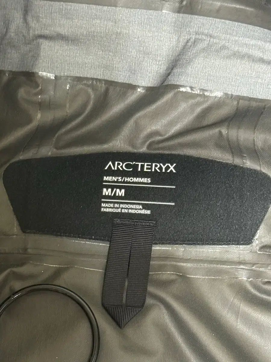 M ARC TERYX アークテリクス ZETA アーク ブラック