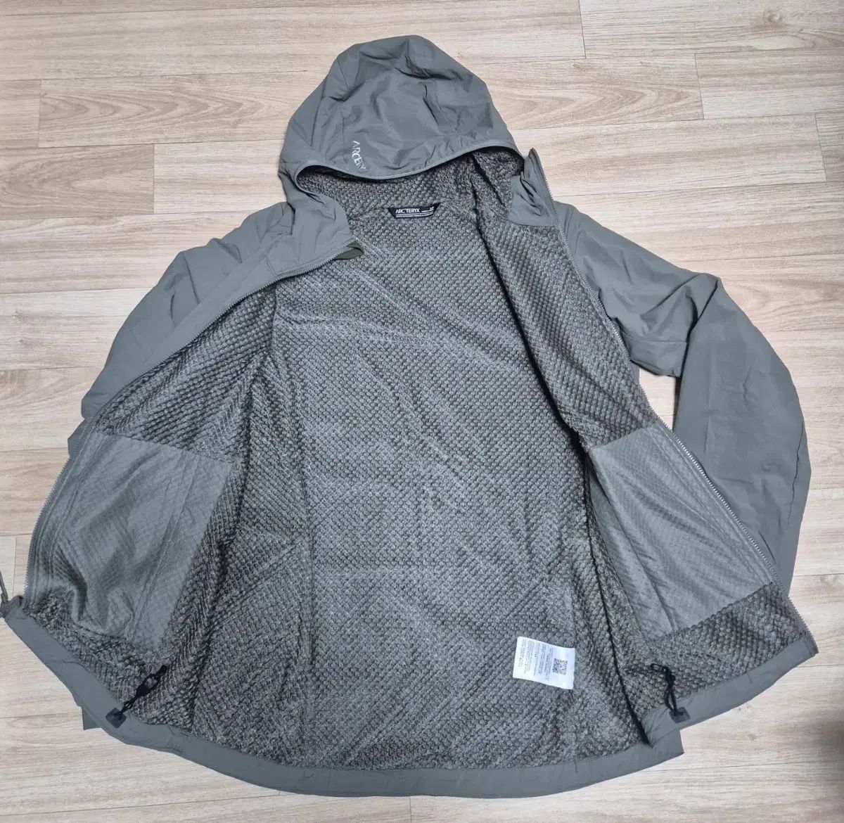  ARC TERYX プロトン ライトウェイト フーディ その他 アウター