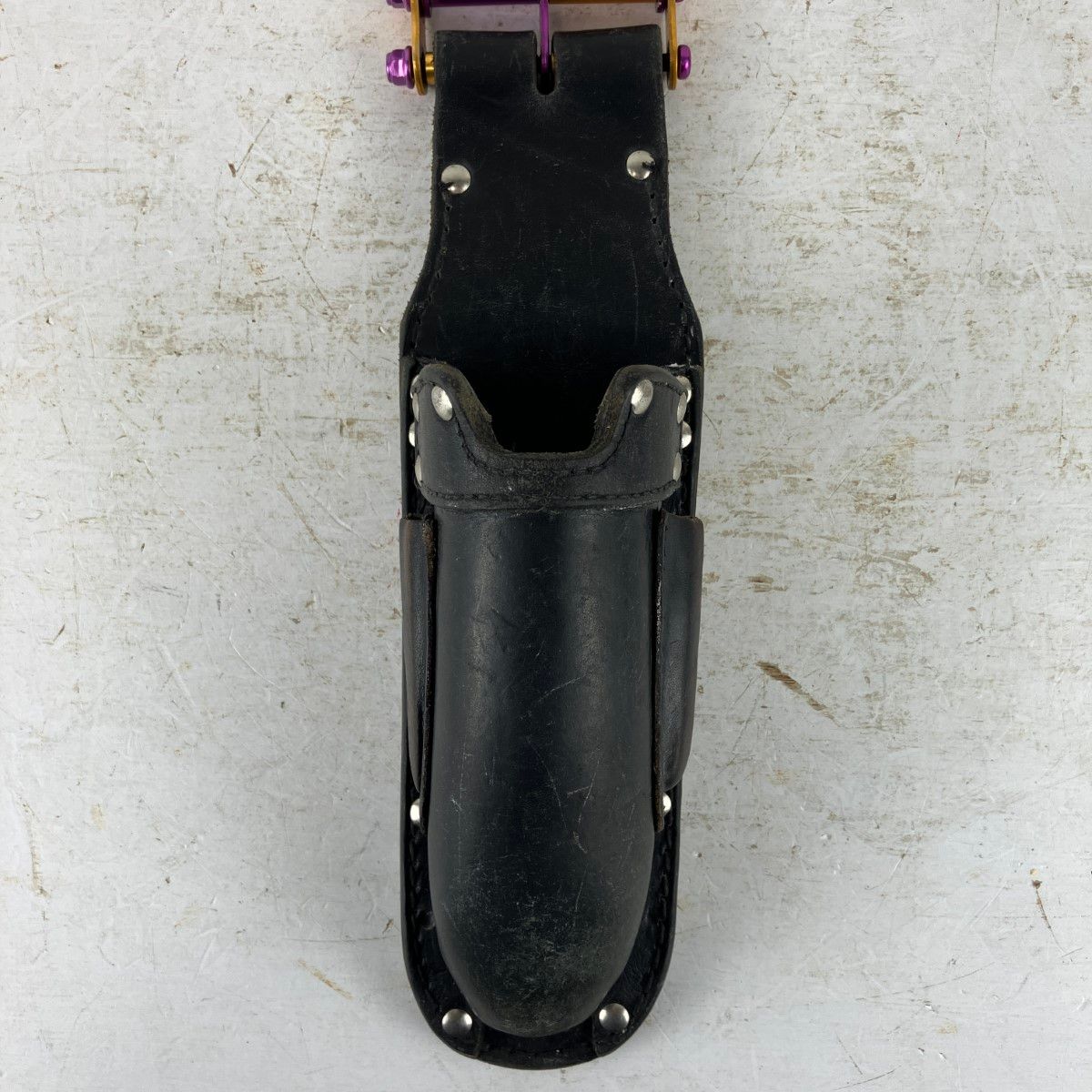 ЗЗKNICKS 折畳み充電ドライバーホルダー チタンベルトループ付き KB- TIT-15 Y