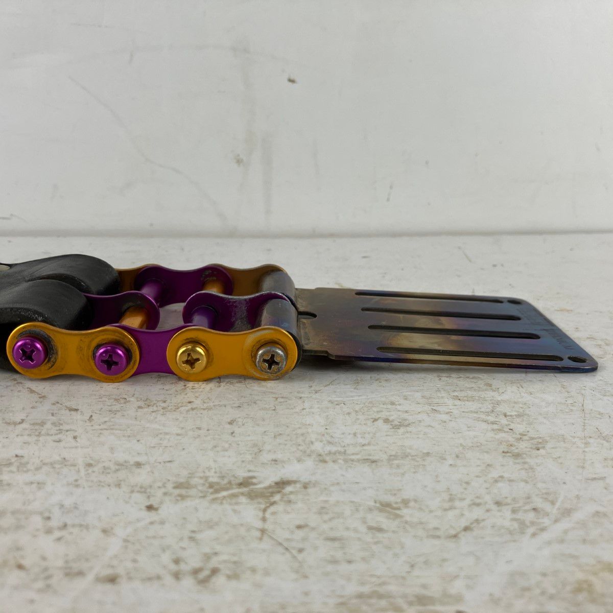  ЗЗKNICKS 折畳み充電ドライバーホルダー チタンベルトループ付き KB TIT 15 Y その他 住宅設備