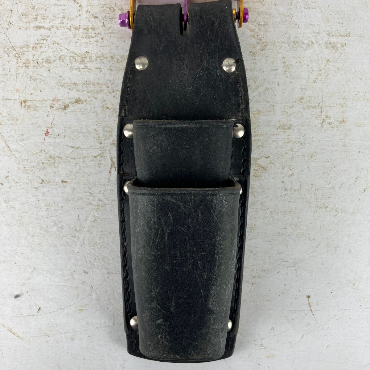 ЗЗKNICKS チェーン式親子2段LLタイプホルダー チタンベルトループ付 KB- TIT-15 Y ブラック