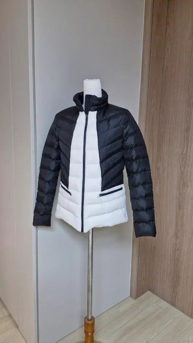 最高 ピンゴルフ レディース グースダウンショートダウンジャケット 90