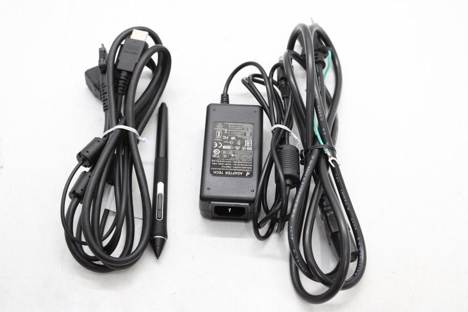 Wacom 液タブ DTK 1660 スタンドセット Cinriq 16 ワコム 液晶タブレット ペンタブ イラスト -D-Z 16-byebye