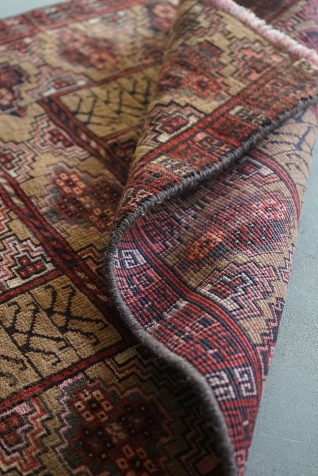 ヴィンテージラグ アフガニスタン トルクメン ピンクベージュ 1955年代