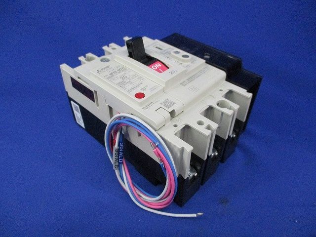 ノーヒューズブレーカ3P3E20A(アラームスイッチ付) NF63-NCVZ - メルカリ