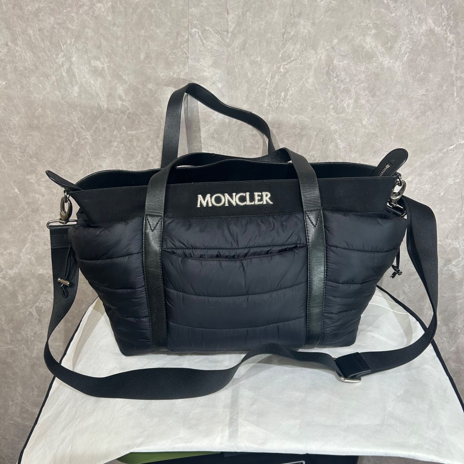 MONCLER モンクレール MOMMY BAG 刺繍ロゴ 2WAYナイロンショルダー