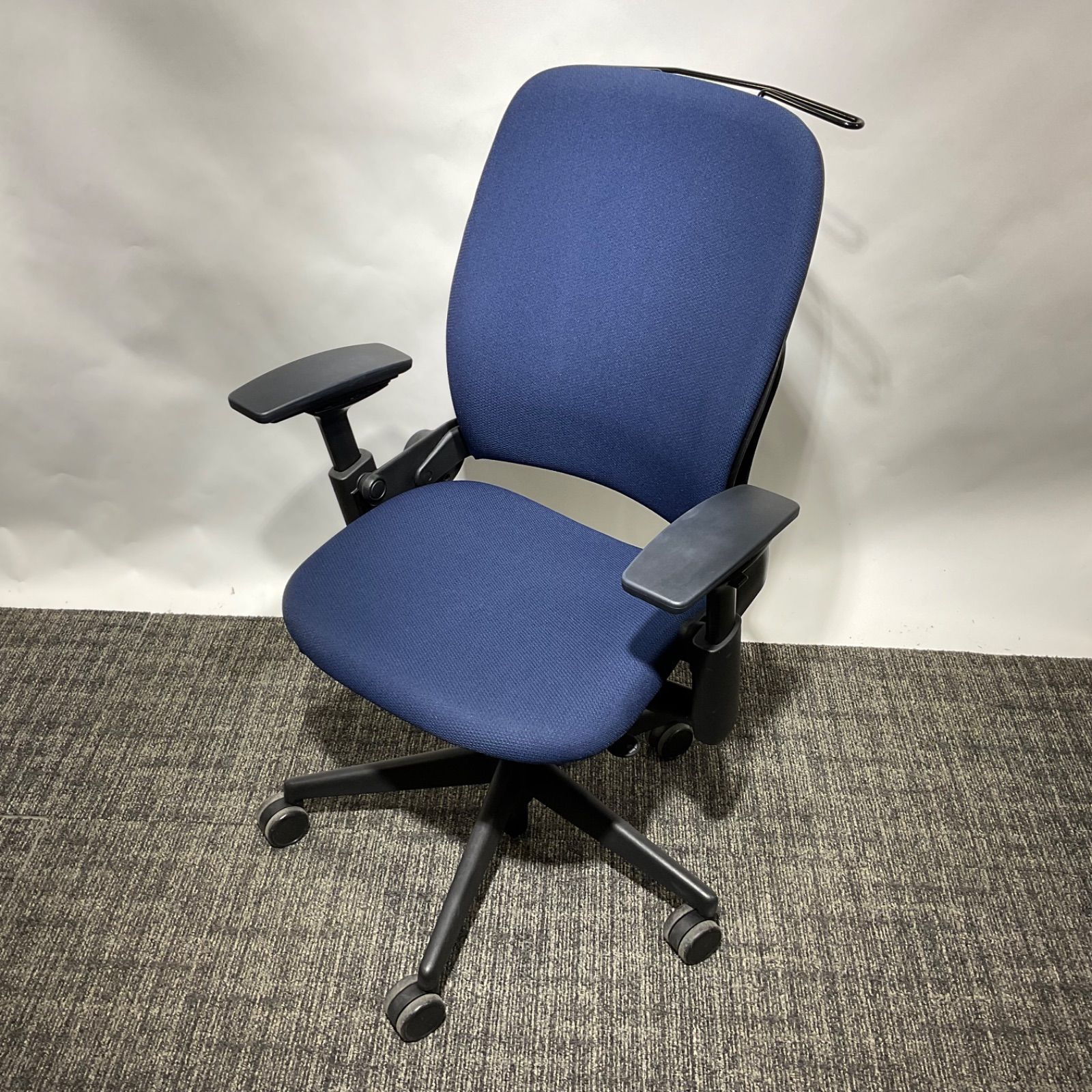 Steelcase・スチールケース】Leap V2(リープV2)【動作良好!!・清掃済み