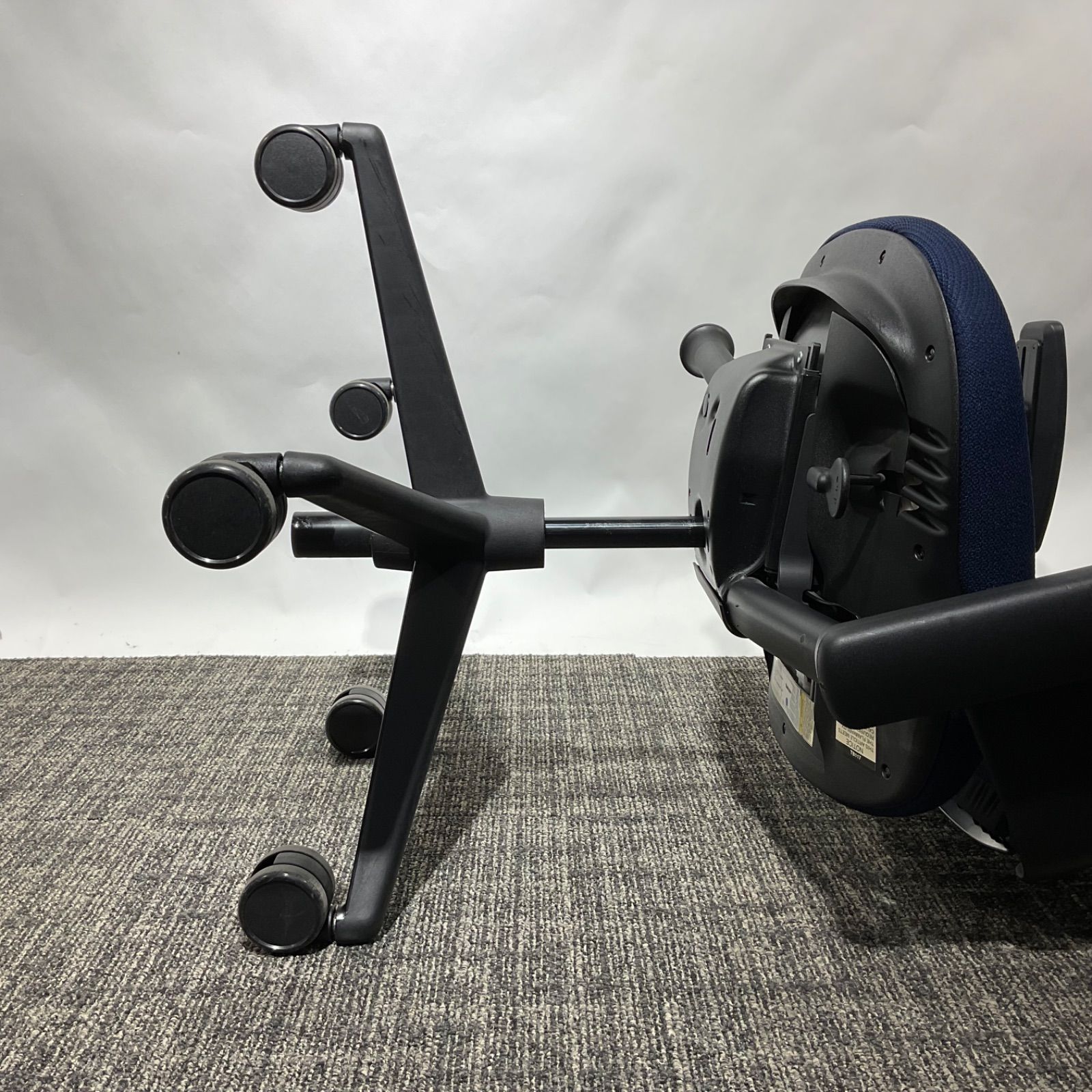 スチールケース