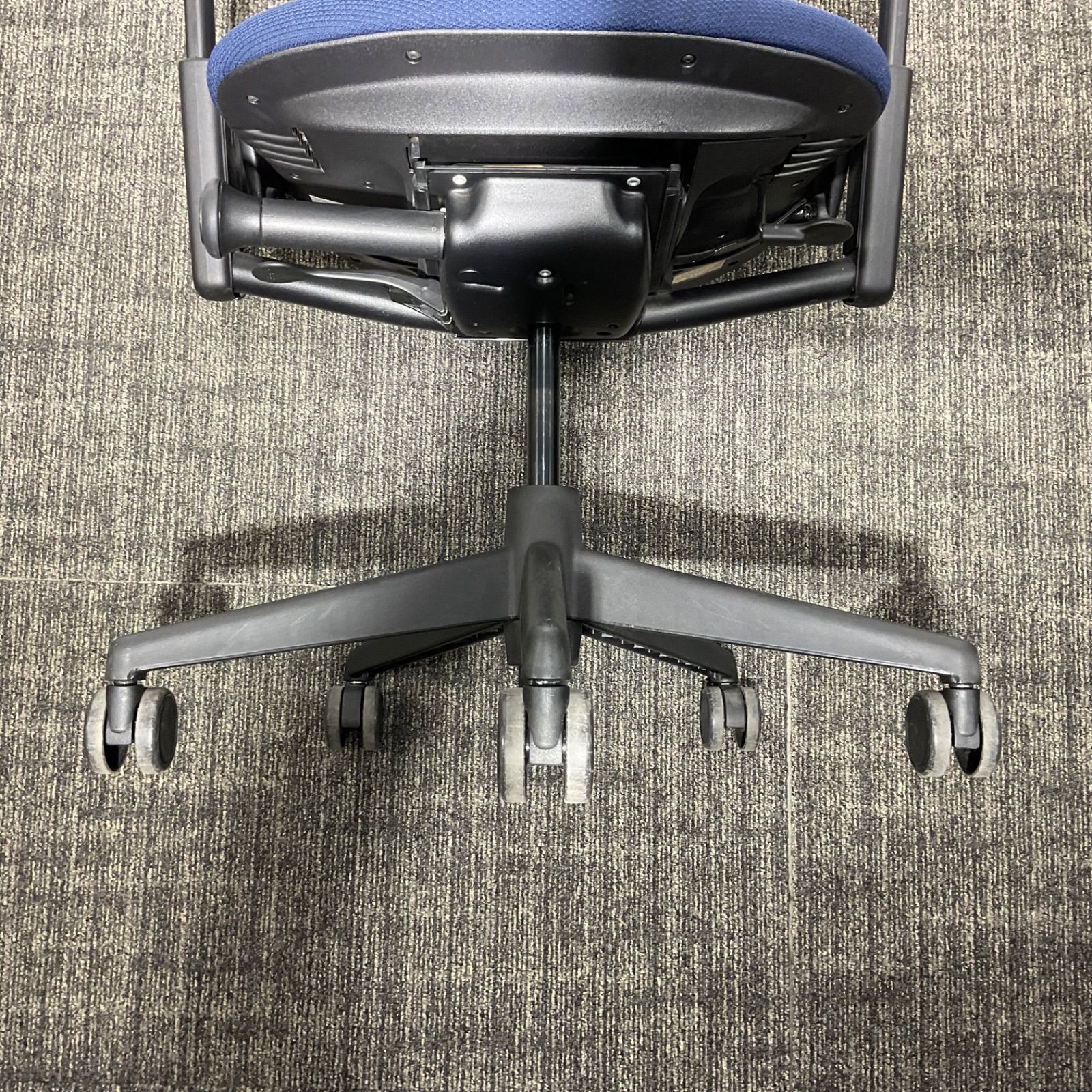 スチールケース Leap