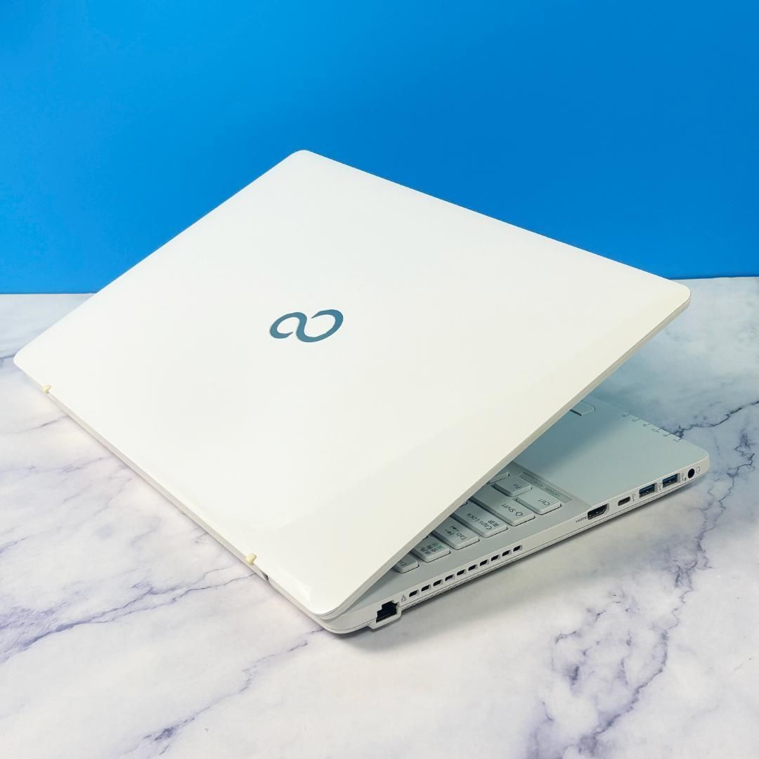 Corei7・16GB・SSD・DVDマルチ・Windows11・ホワイトノートパソコン