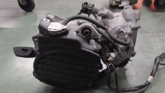 ZOOMER ズーマー AF 58 1310 xxx の エンジン ボトルホルダー エンジン 冷却装置 