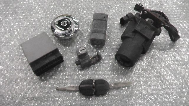 シャドウスラッシャー400 NC 40 の キーセット HISS