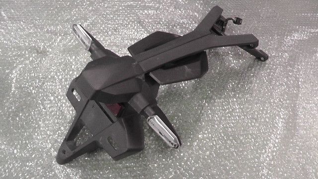 CB 250 R MC 52 1202 xxx の リアフェンダー ウインカー