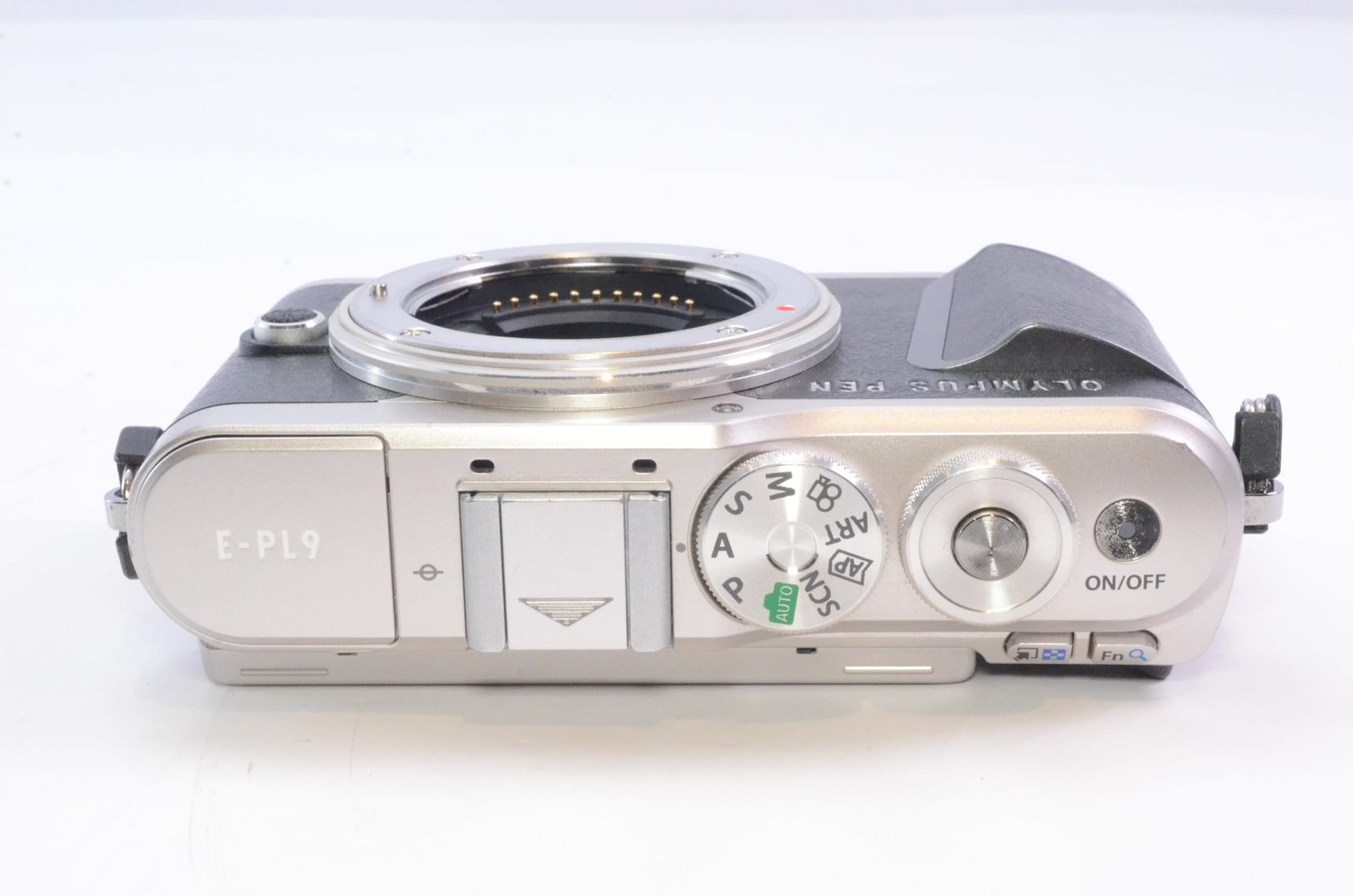 OLYMPUS PEN E-PL9 - メルカリ