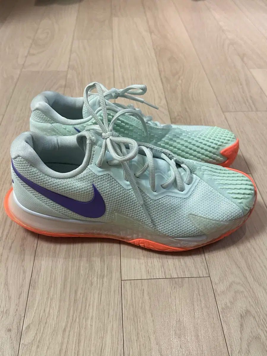 ナイキ コート ズーム ヴェイパー ケージ 4 ラファ 260 - メルカリ