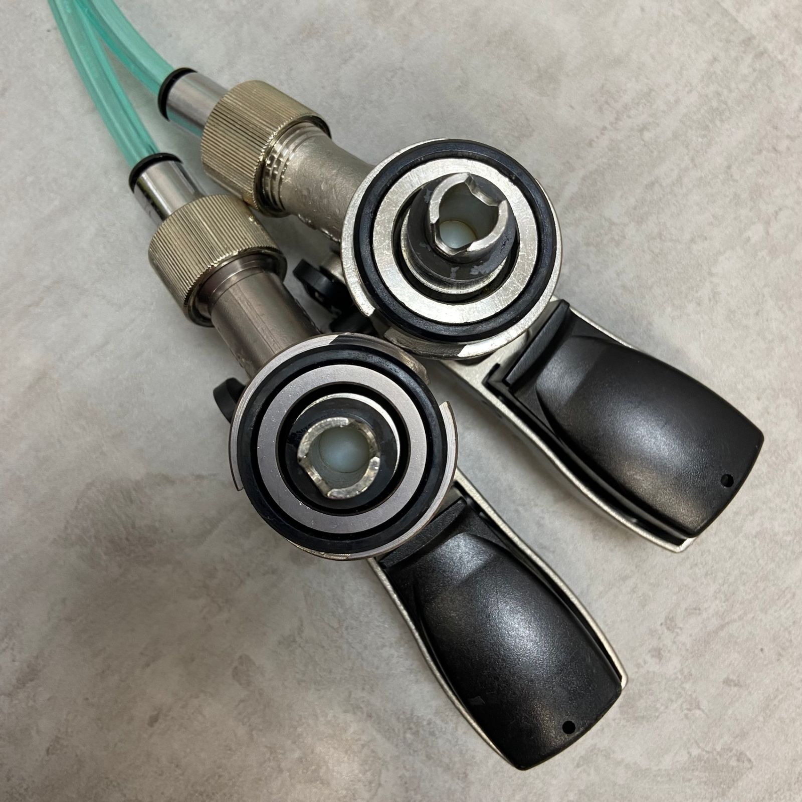 アサヒ ビールサーバー ディスペンスヘッド×2 減圧弁 業務用 - メルカリ