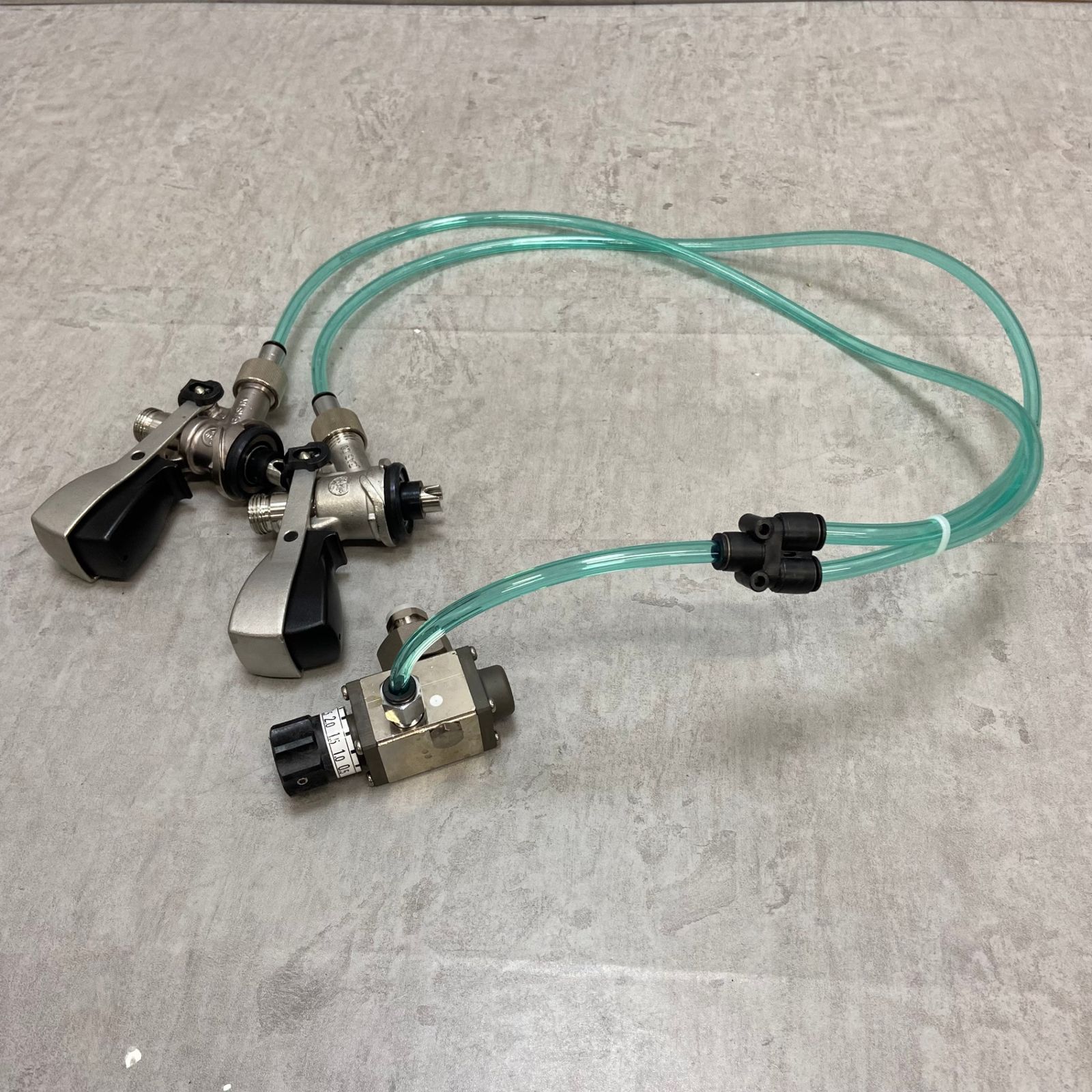 アサヒ ビールサーバー ディスペンスヘッド×2 減圧弁 業務用 - メルカリ