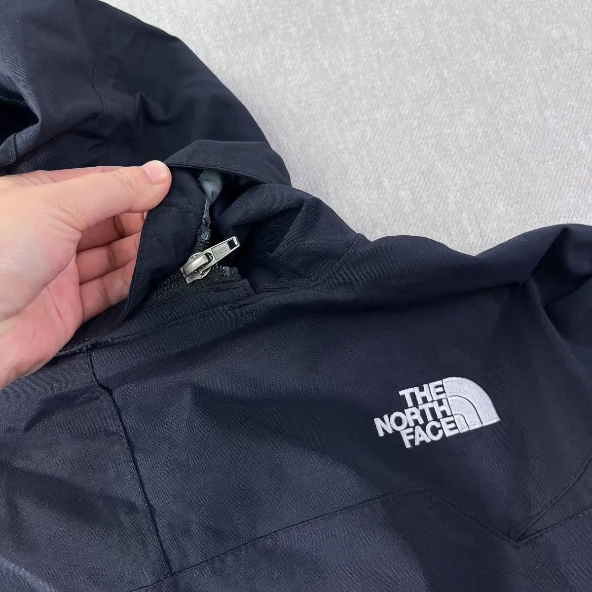 ハイベント ウィンドブレーカー