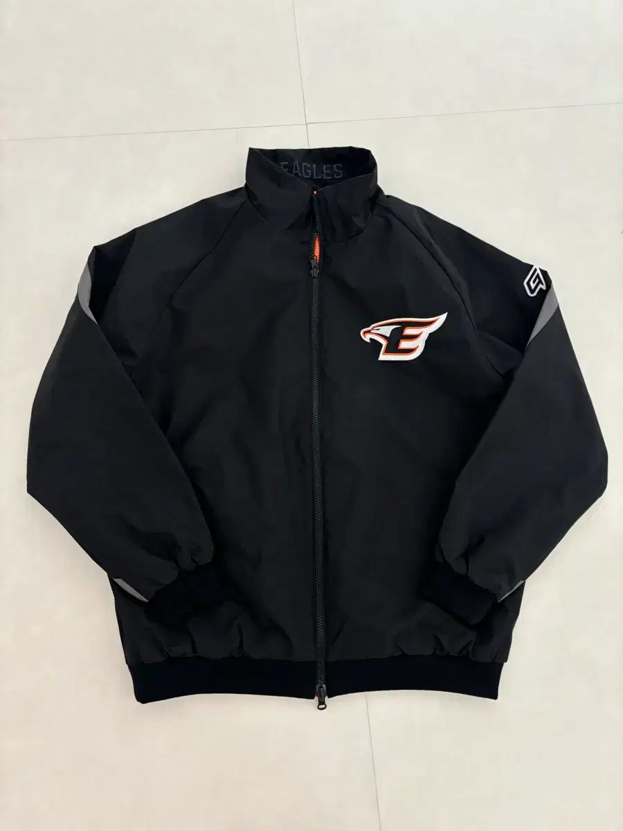 Hanwhae Eagles ハンファ イーグルス アセンティック リバーシブル 秋冬 アウター L 100