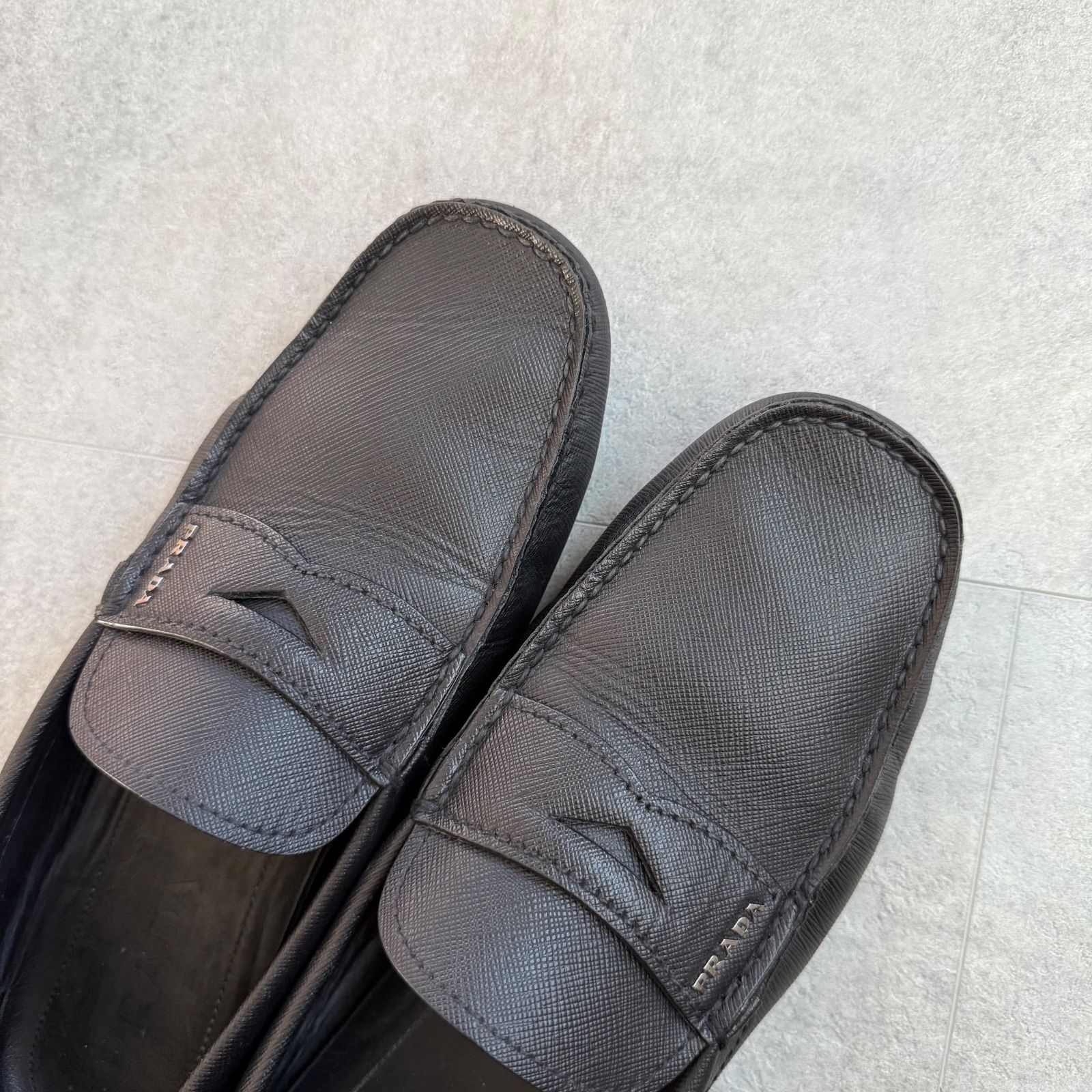 PRADA プラス サフィアーノレザー ロゴ ドライビングシューズ