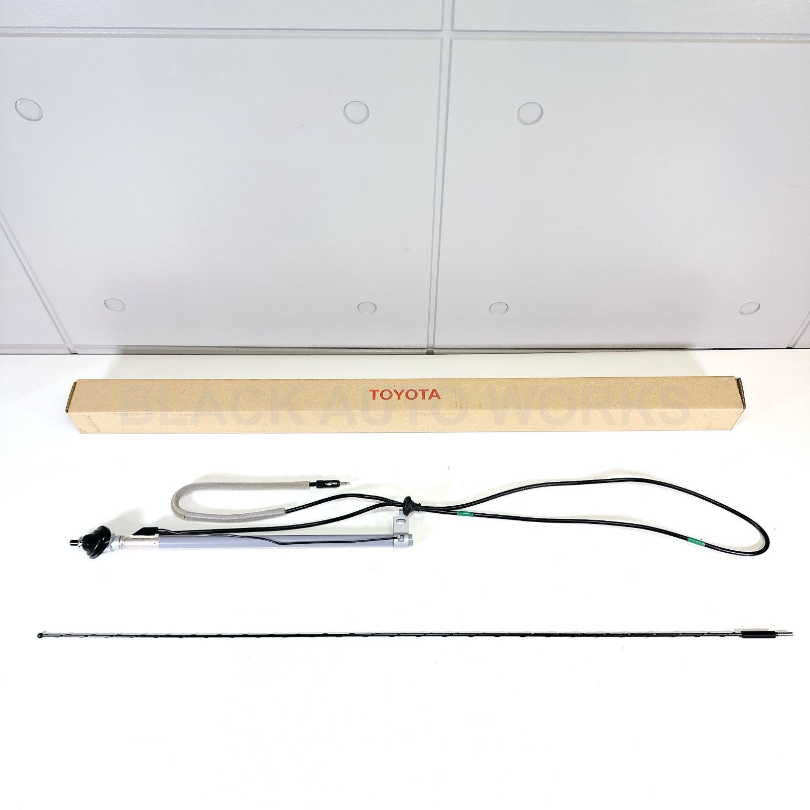 USトヨタ純正品】 ハイラックス サーフ 185 アンテナ ブラック ロッド