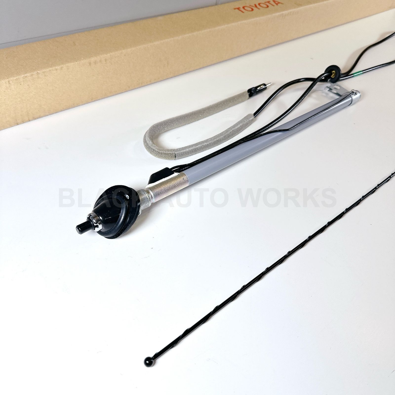 USトヨタ純正品】 ハイラックス サーフ 185 アンテナ ブラック ロッド