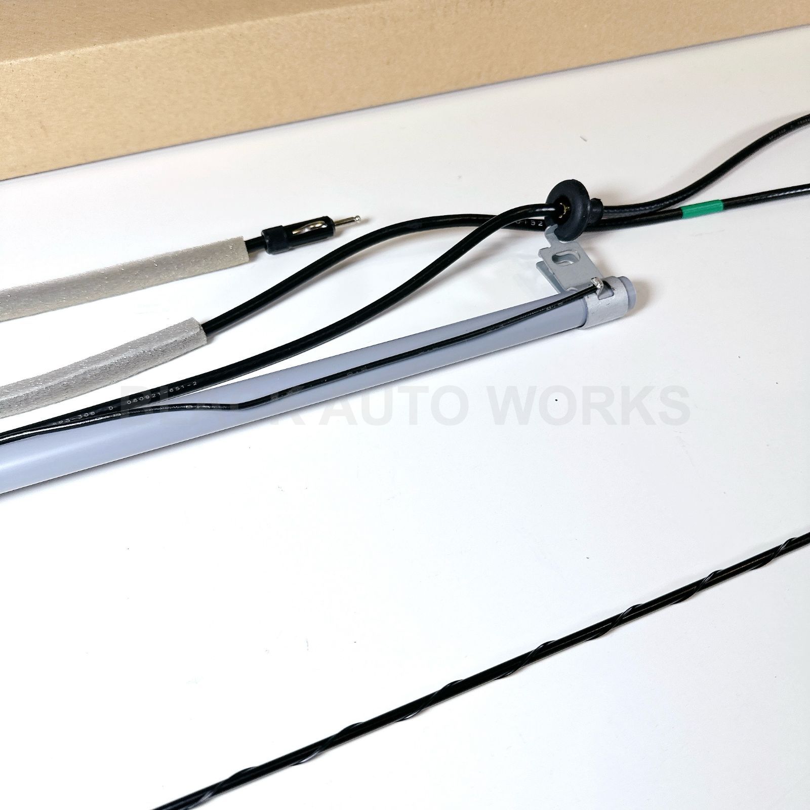 USトヨタ純正品】 ハイラックス サーフ 185 アンテナ ブラック ロッド