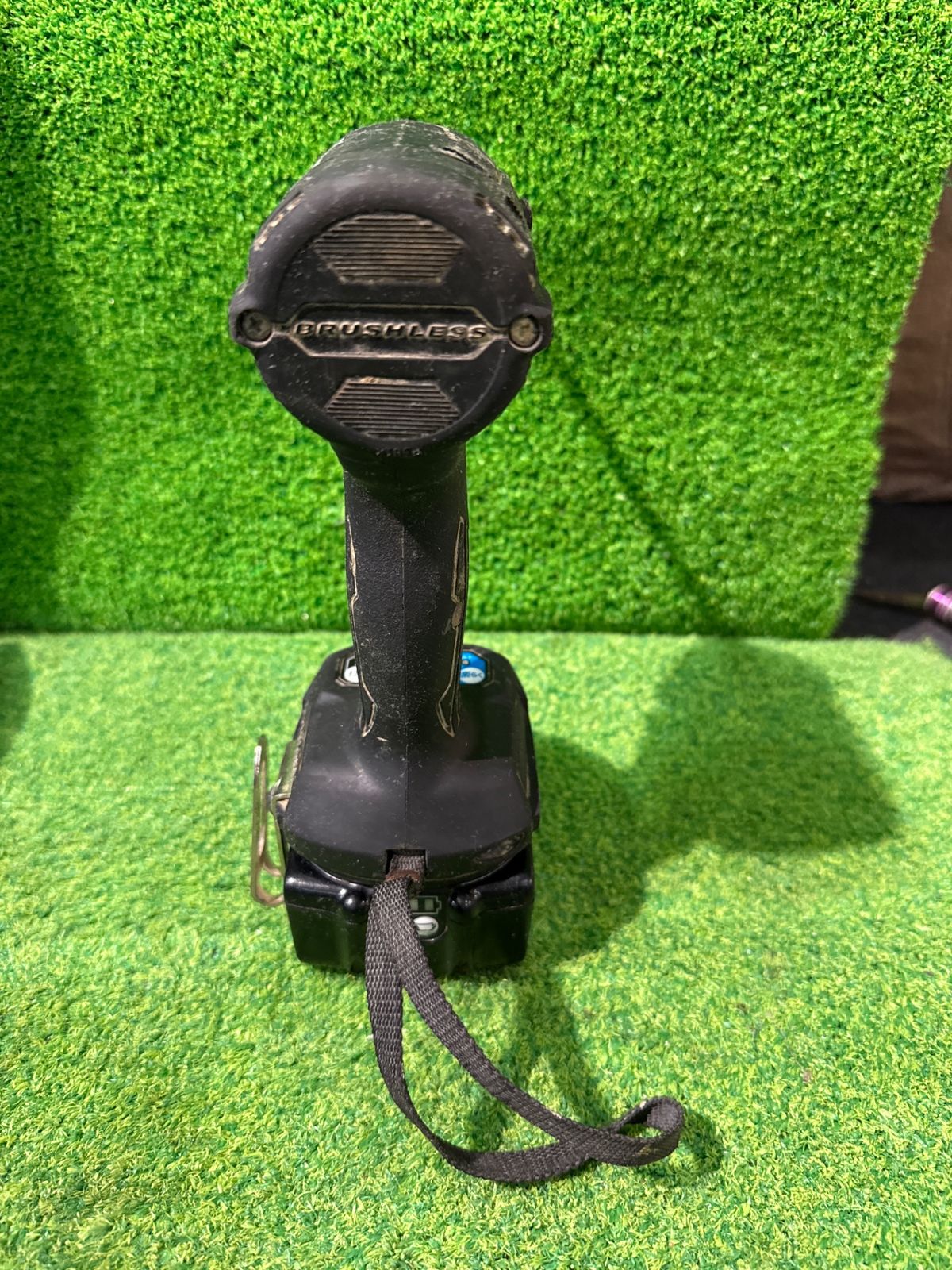 充電式インパクトドライバ