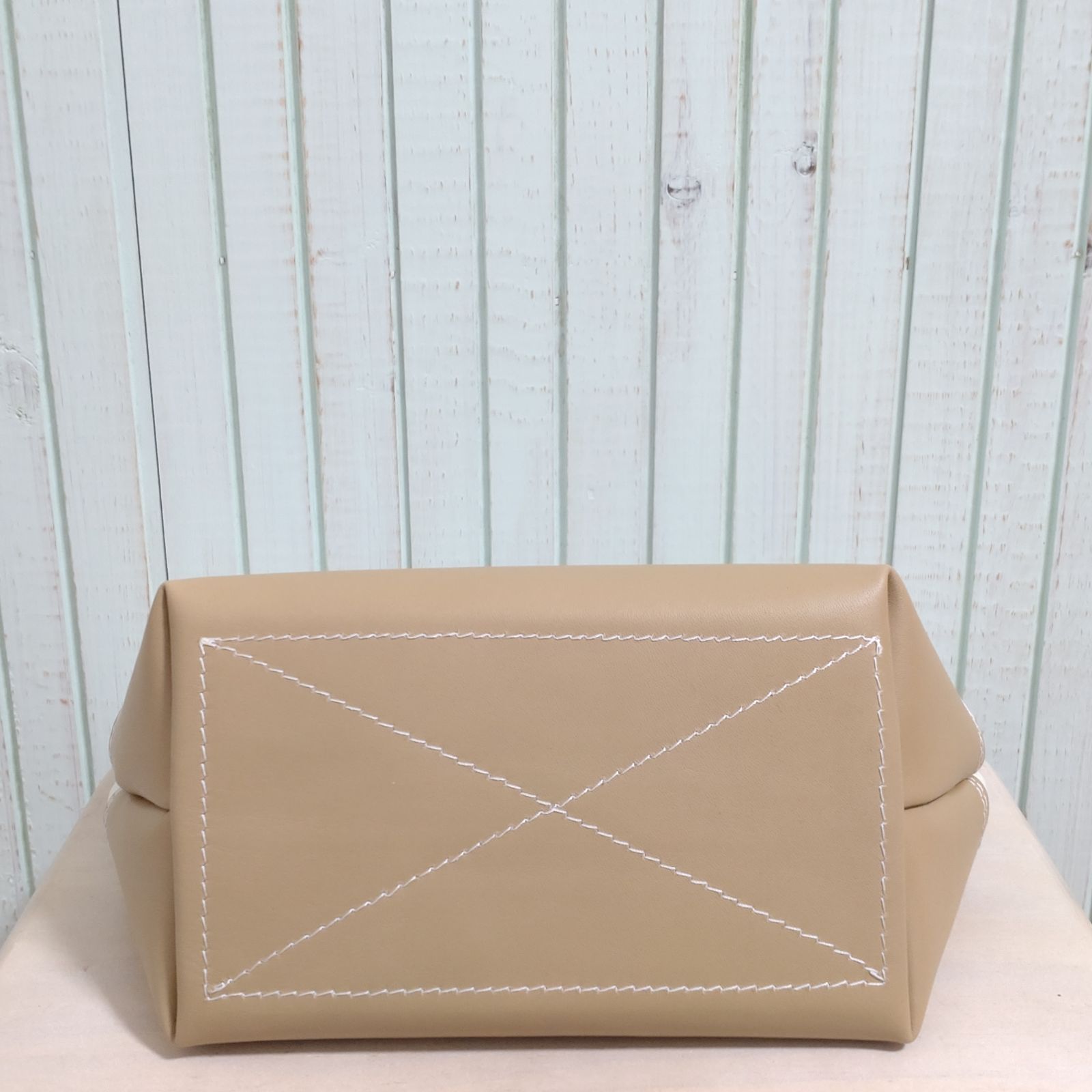 オフホワイト×ベージュ☆カウレザートートバッグ