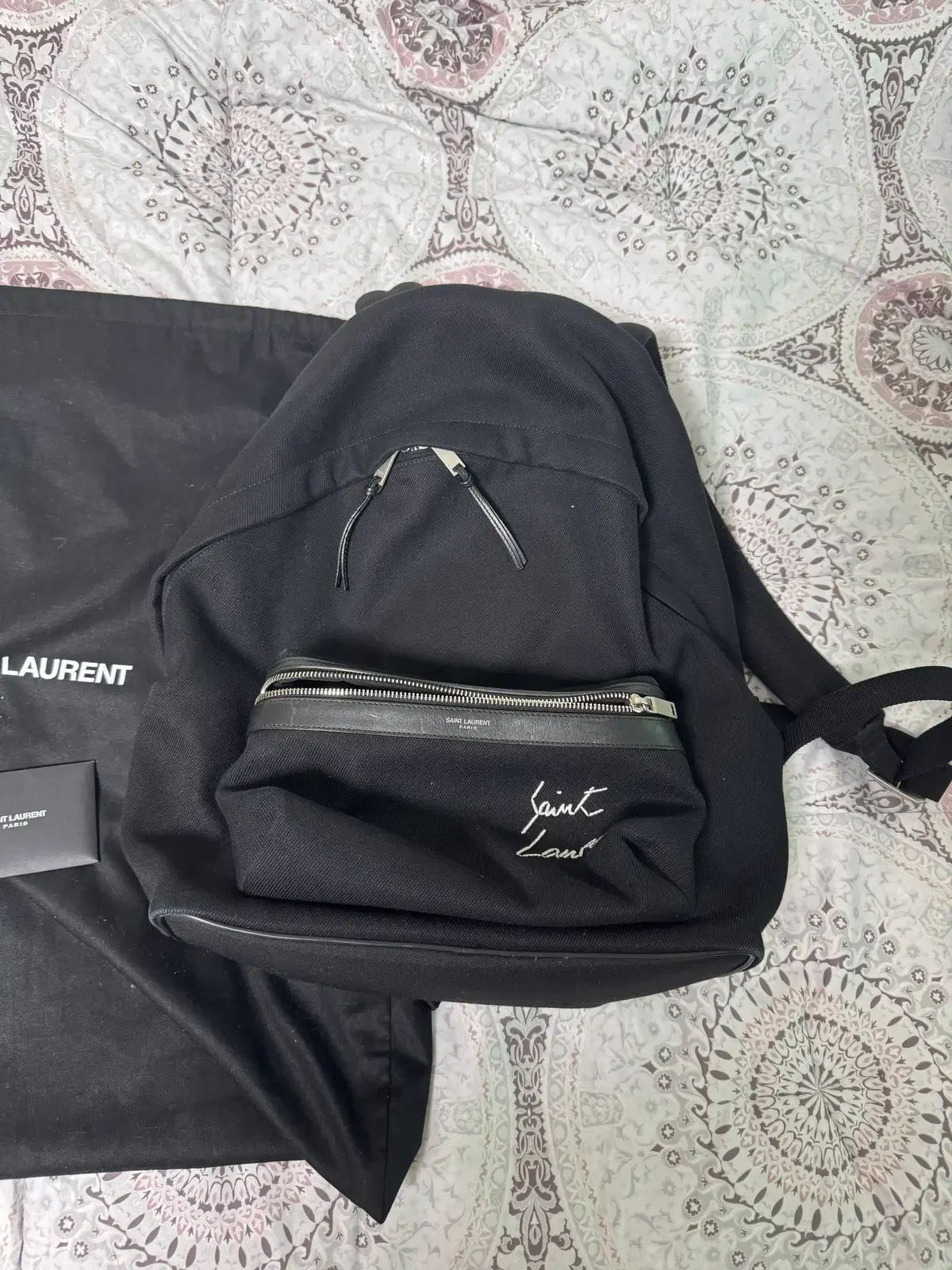 Saint Laurent サンローラン サインロゴ シティ バックパック 716493