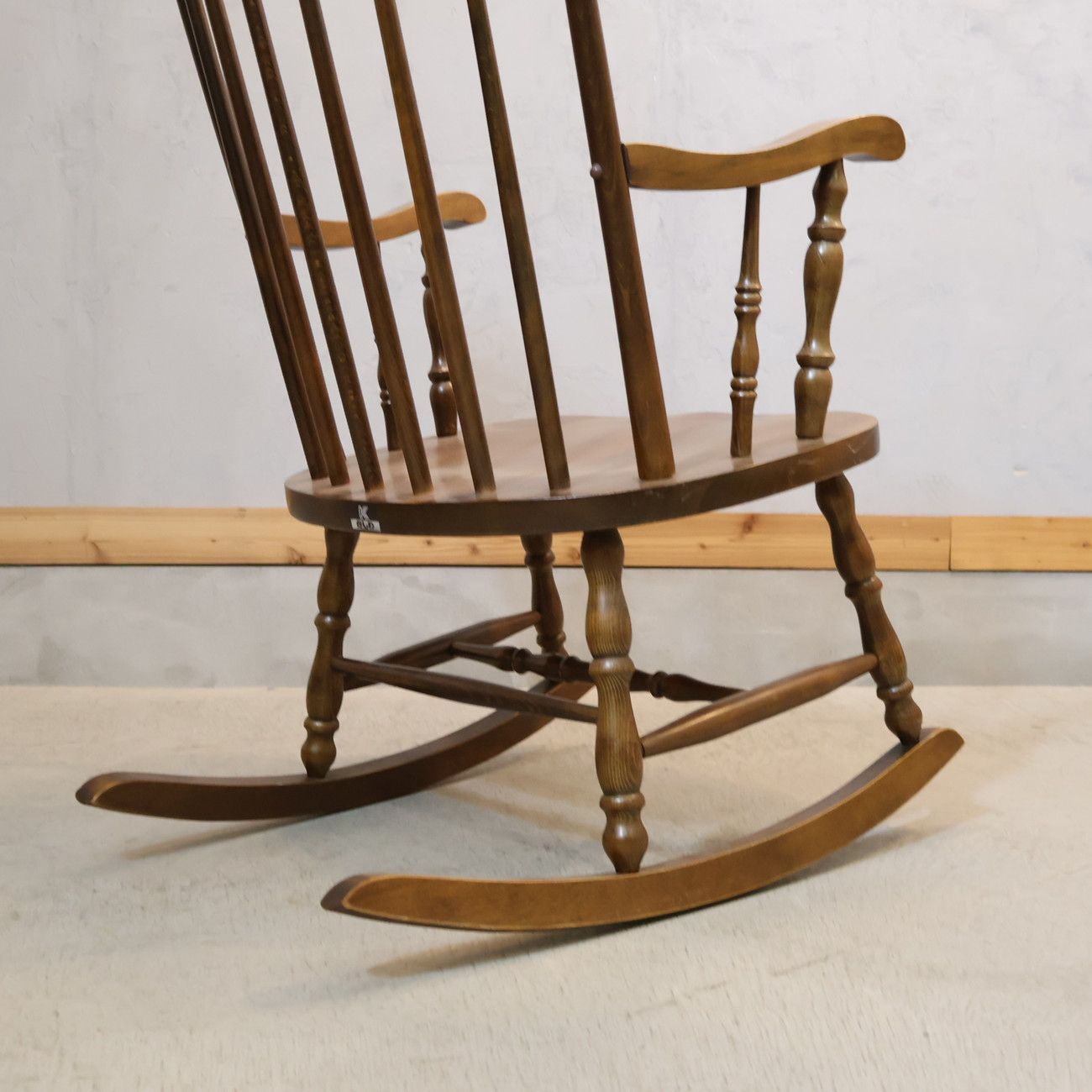 ロッキングチェア 椅子木製　アンティーク 家具　柏木工　レトロ KASHIWA 柏木工 ロッキングチェア 飛騨家具 アンティーク調 揺り椅子