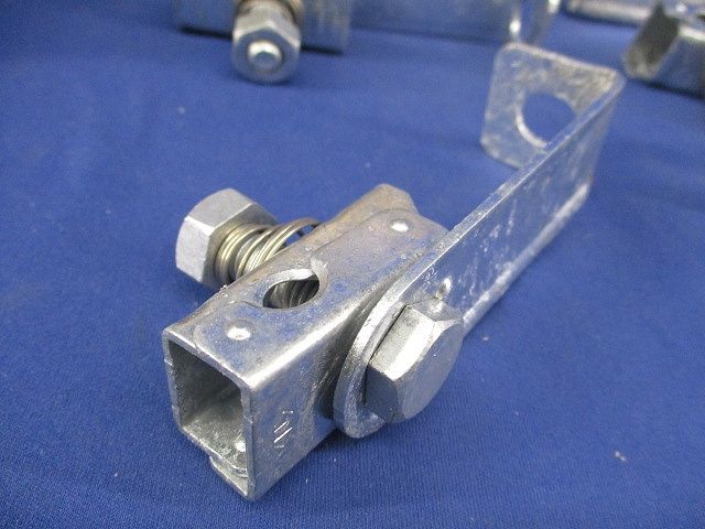吊ボルト振れ止め金具(亜鉛)(20個入)(キズ・汚れ有) Z-DYR1S-W3 【公式