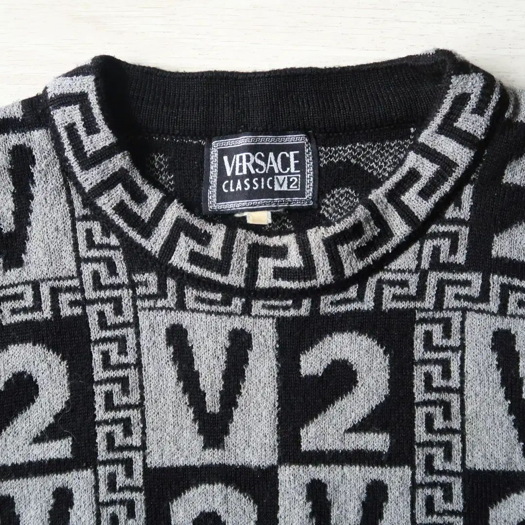 ヴィンテージ 90s ヴェルサーチェ v2 ニット - メルカリ