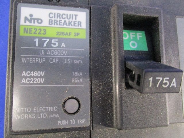 サーキットブレーカ3 P 175 A 箱違い キズ 汚れ有 NE 223