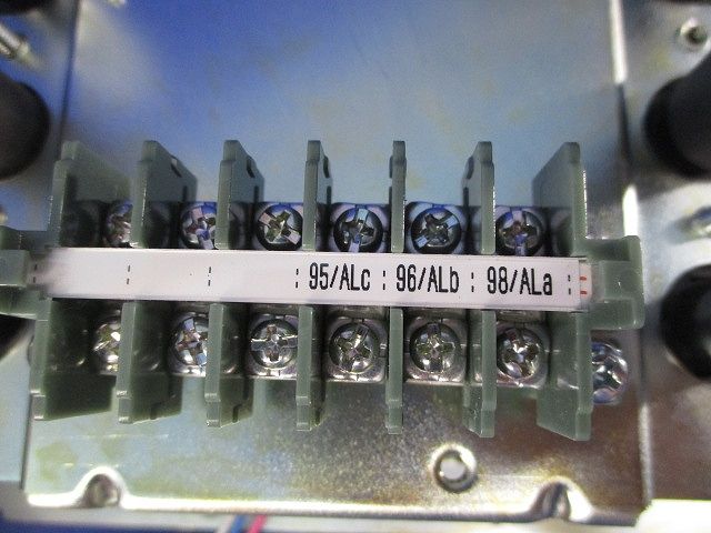  ノーヒューズブレーカ3 P 60 A キズ 汚れ有 箱違い NF 125-HV 電設資材 材料 資材