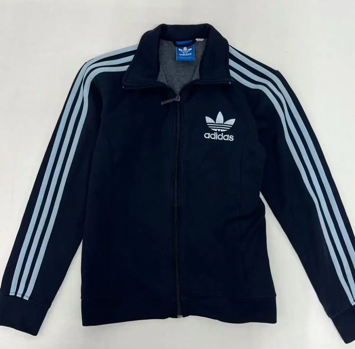 アディダス スカイブルー ネイビー レア ジャージ - メルカリ