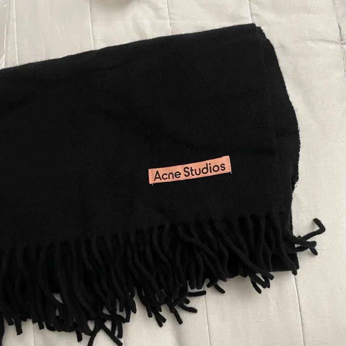 Acne Studios アクネストゥディオズ ブラック ブラック マフラー