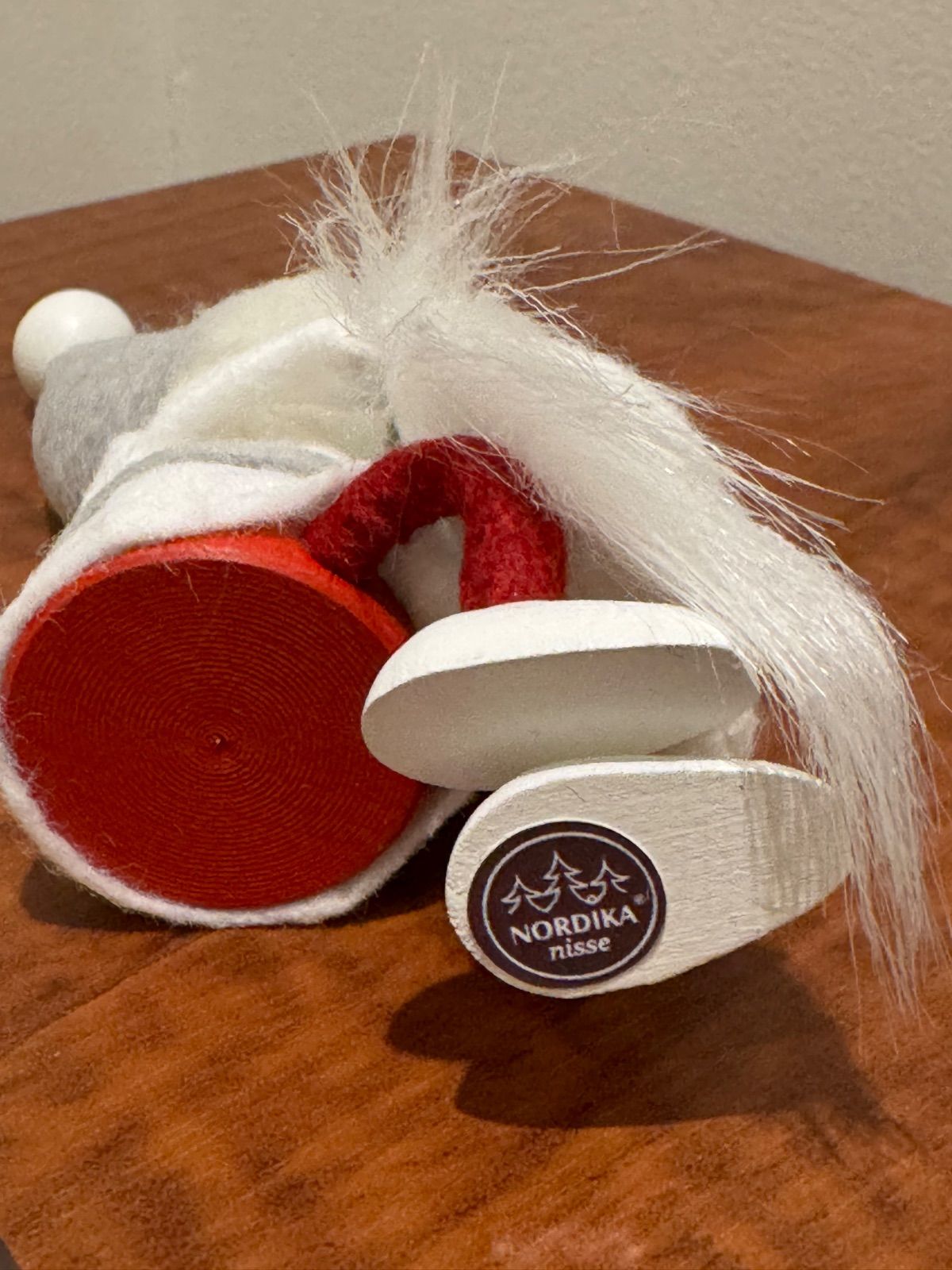 馬を抱えたサンタ サイレントナイト