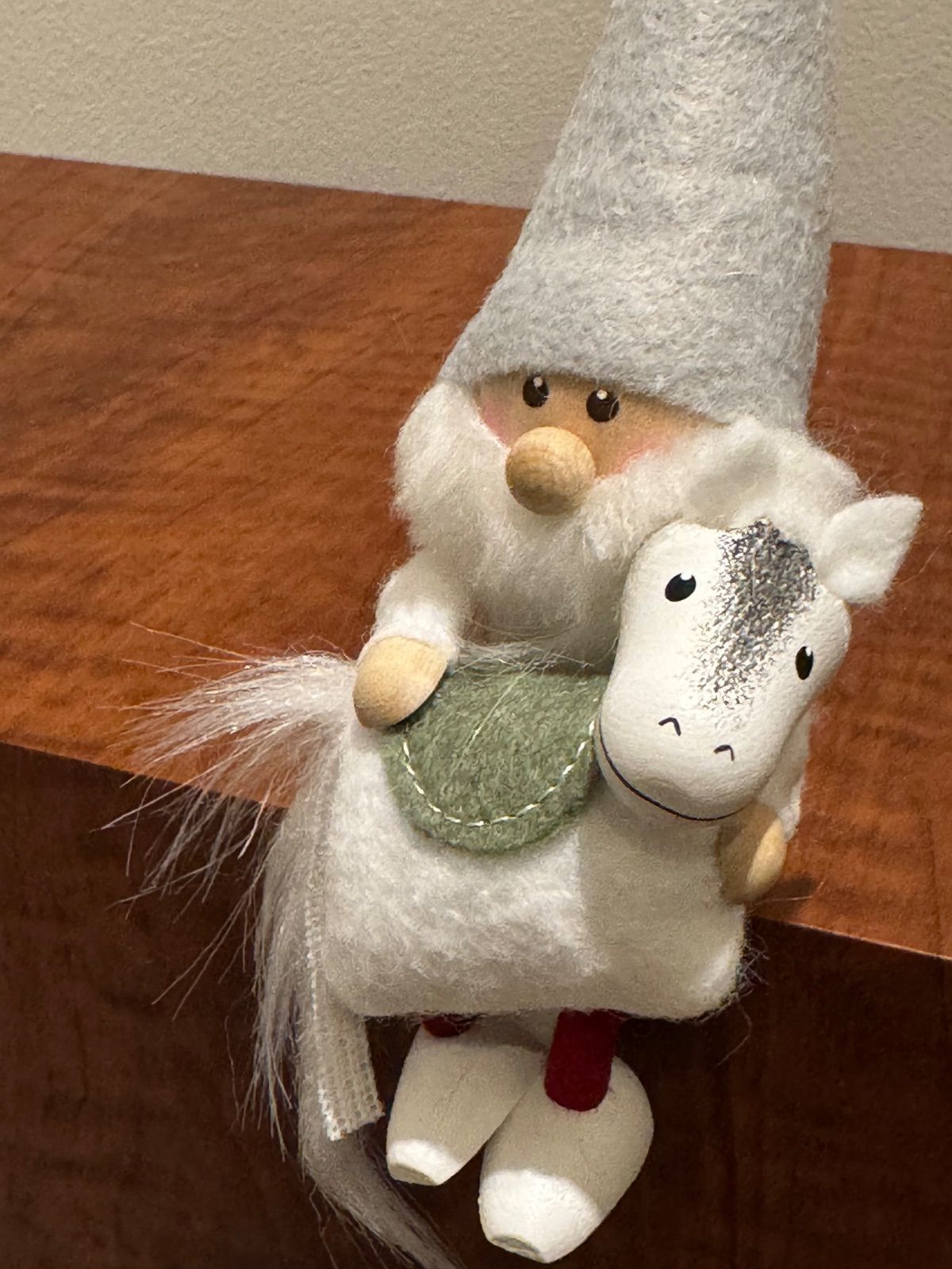 ノルディカニッセ 馬を抱えたサンタ サイレントナイト