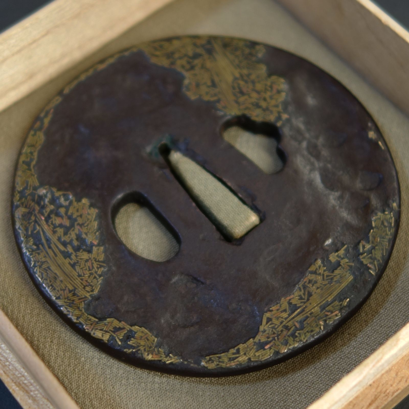 鍔 【 鉄地 吹寄象嵌 天法鍔 】 日本刀 刀装具 鐔 骨董 古美術