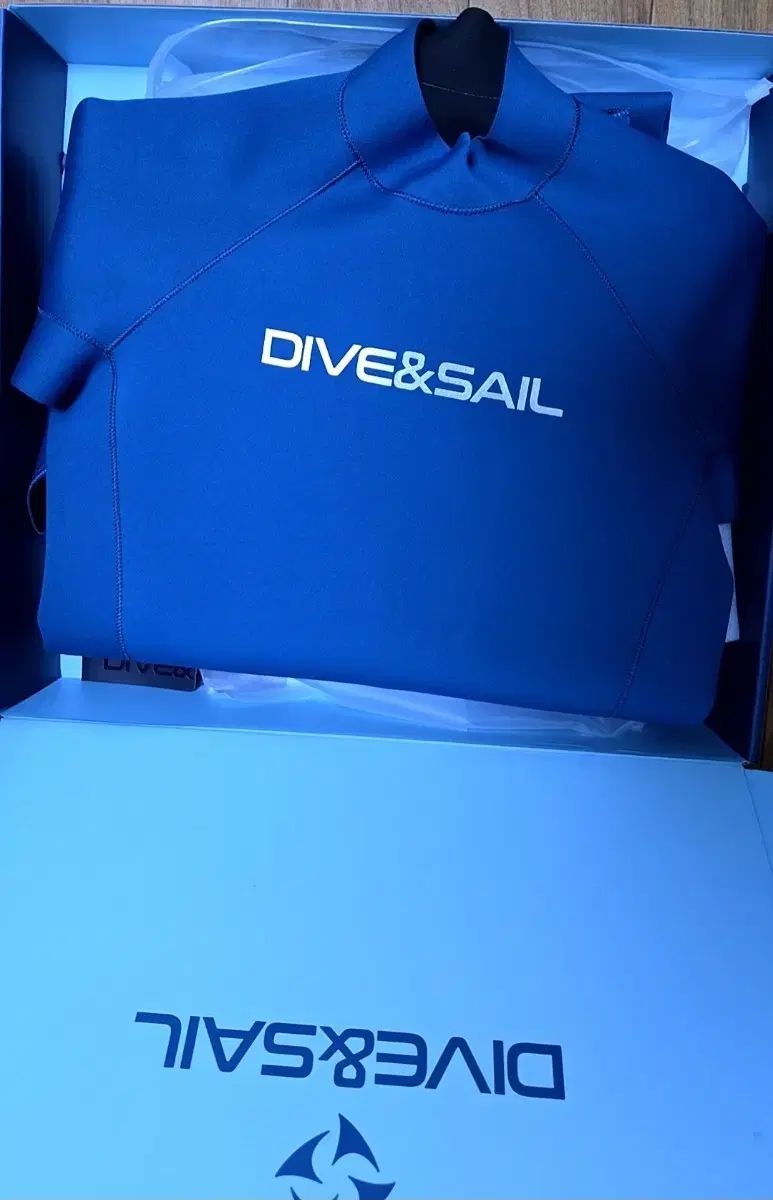 ダイブ - フリーダイビング スーツ 解散